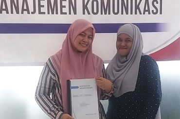 Salam Kompeten, Inas Afifah Zahra,SE.,S.Pd.,S.Th.I.,M.Si.,CPR.,CCM. Maret 2023